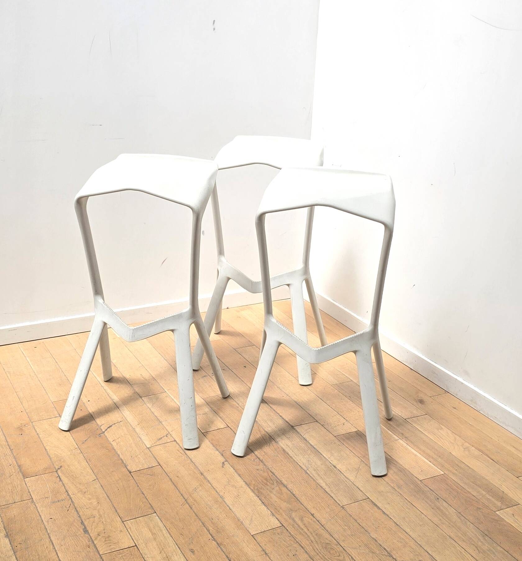 Prank Bar Stool, Miura