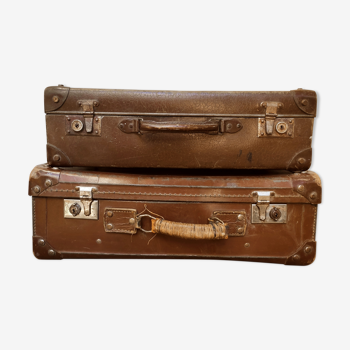 Duo of old suitcases