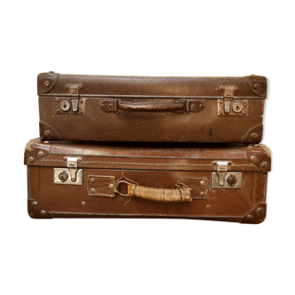 Duo of old suitcases
