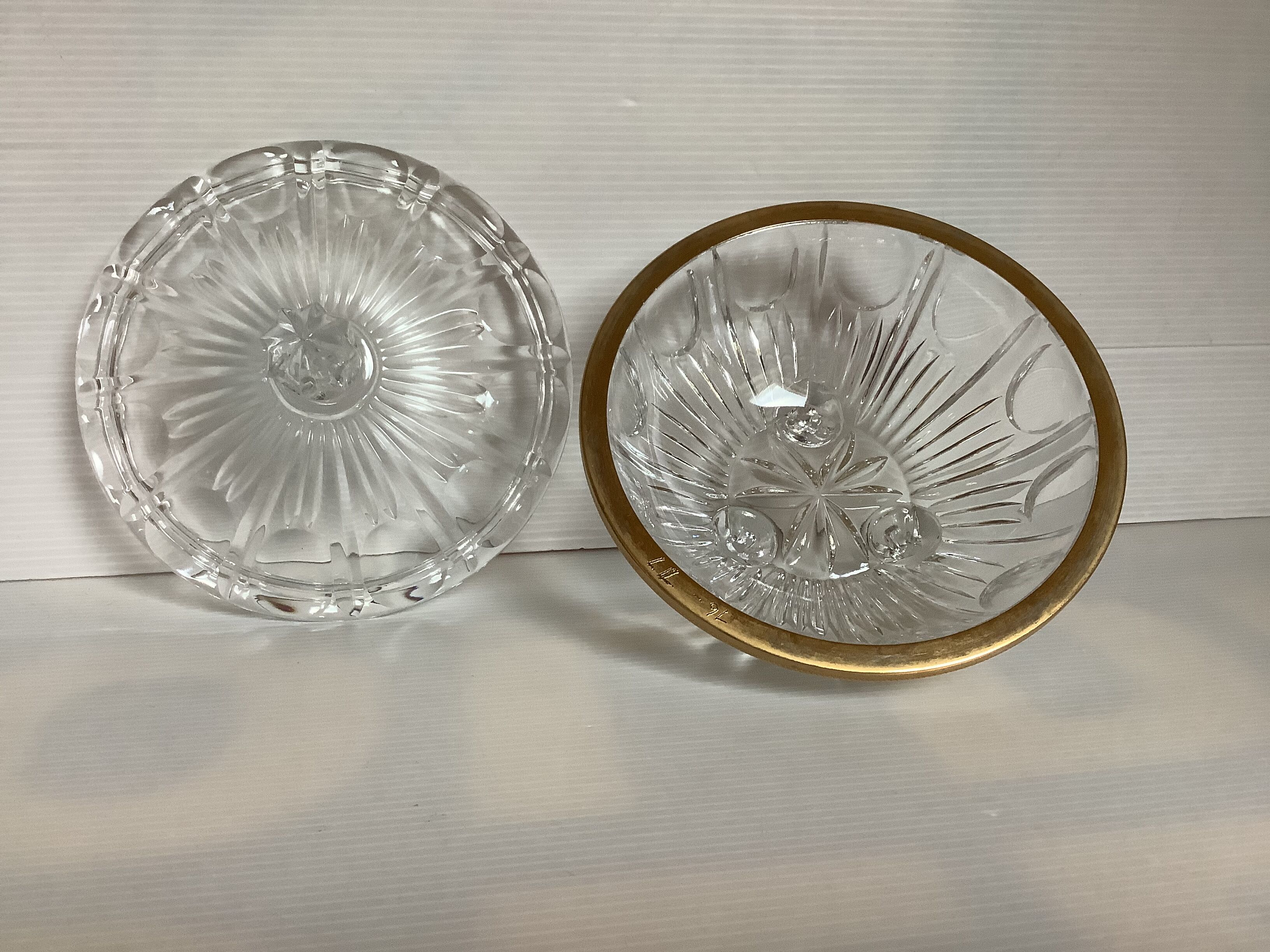 Old tripod candy box with facets