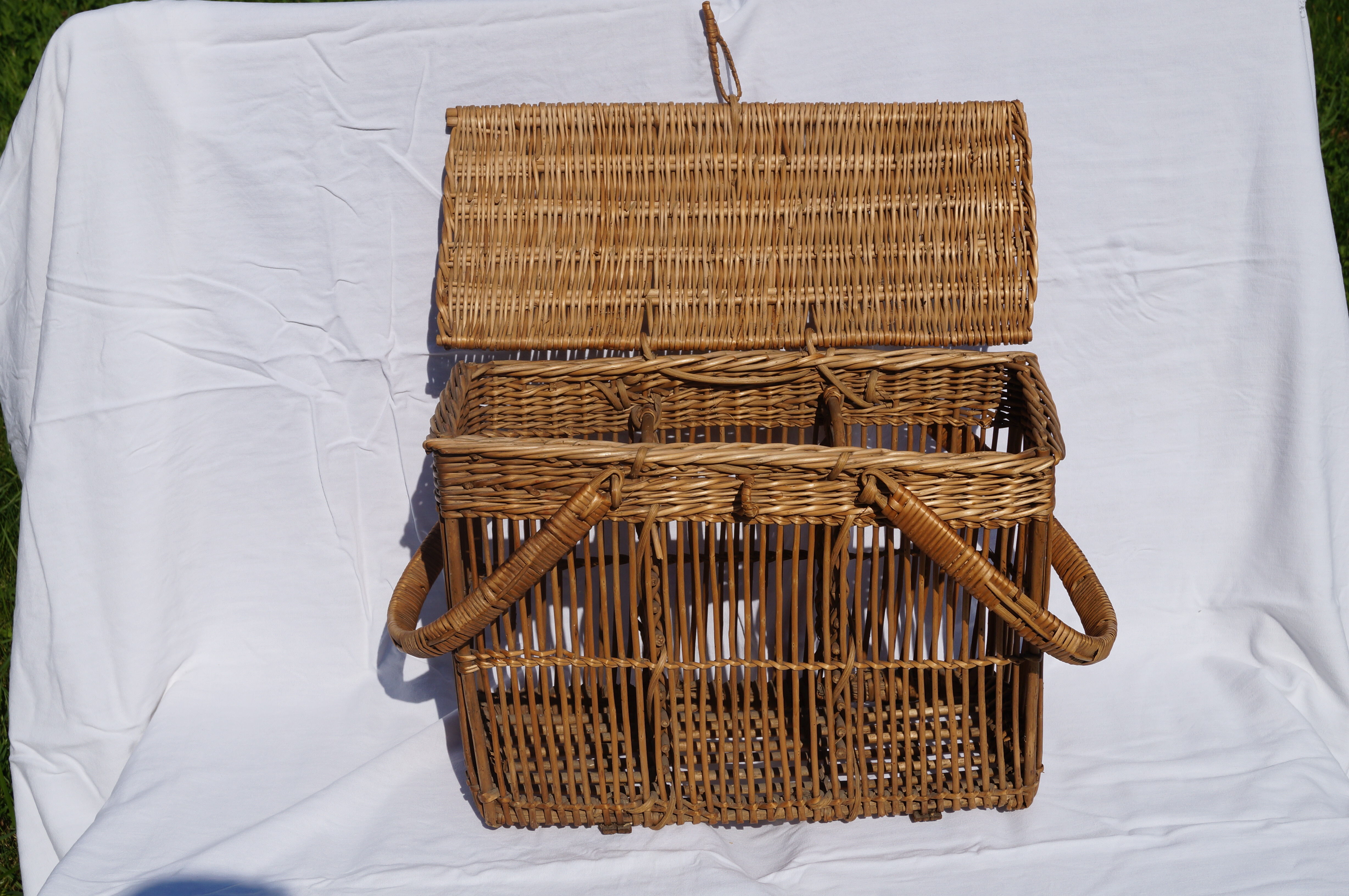 Wicker basket