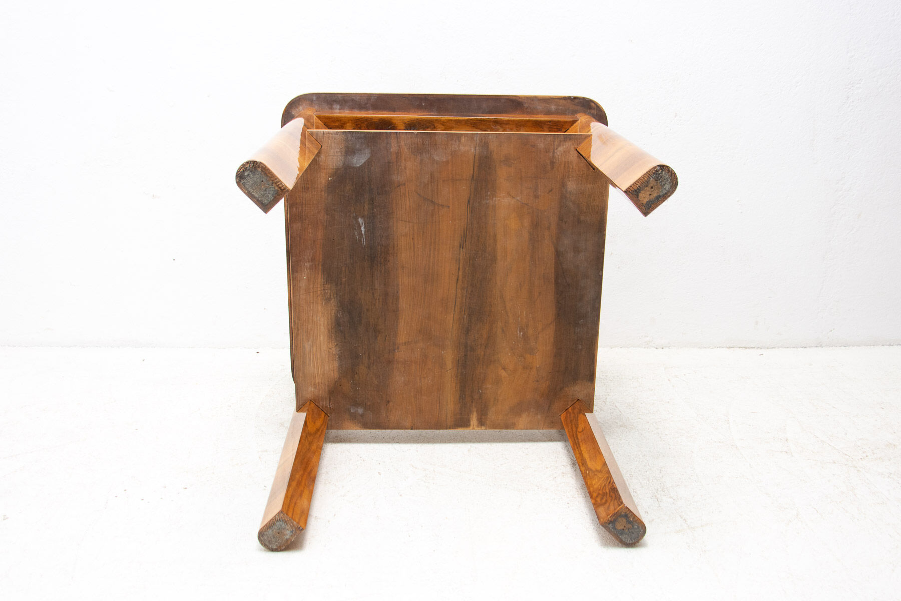 Art deco coffee table 193