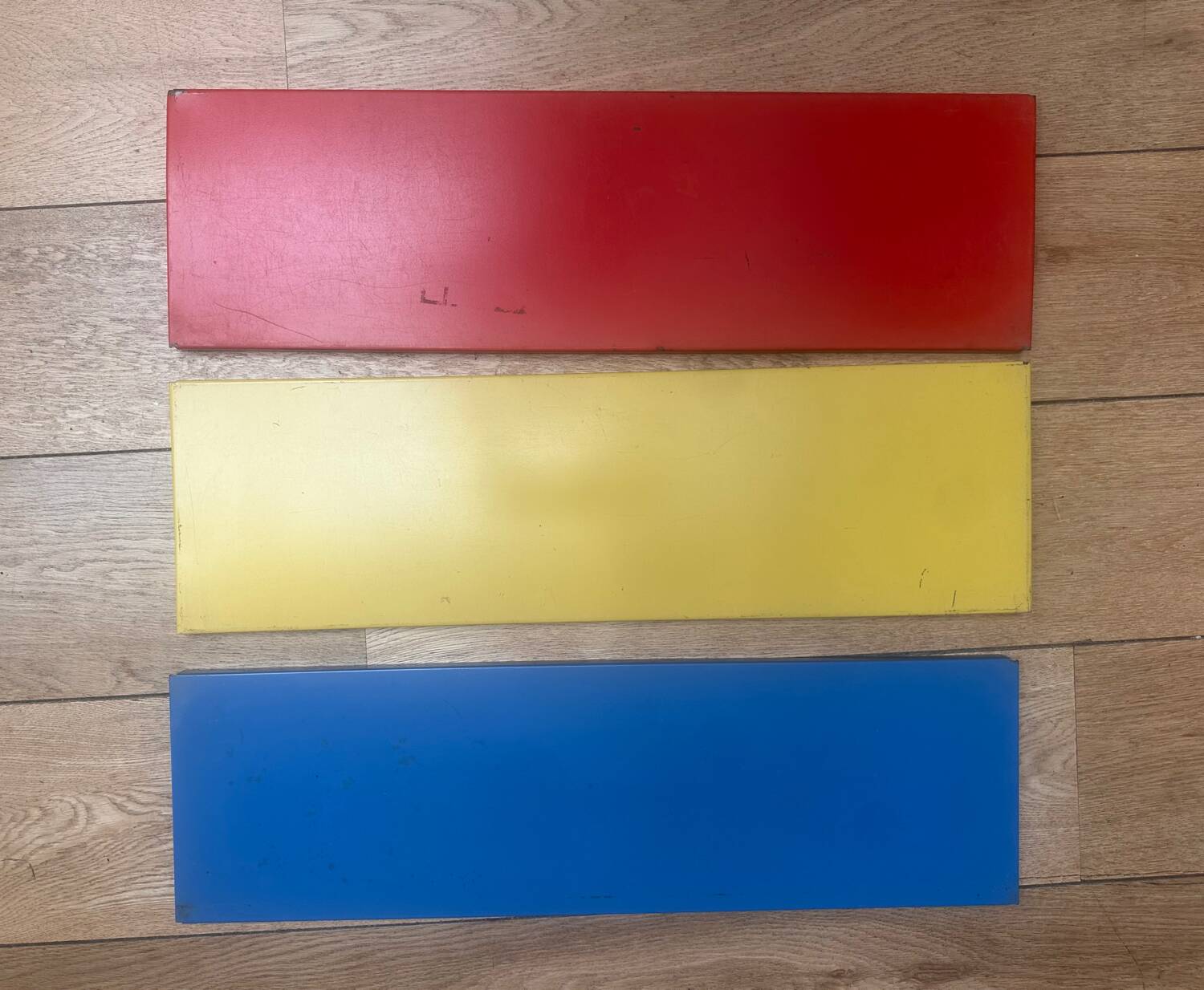 Tomado wall shelf pair – Mondrian colours – vintage