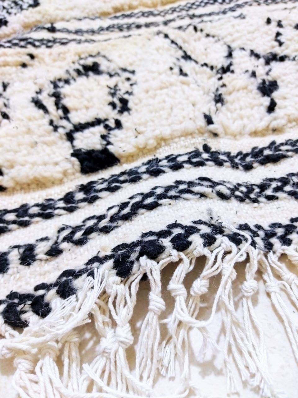 Moroccan berber carpet 222x147cm