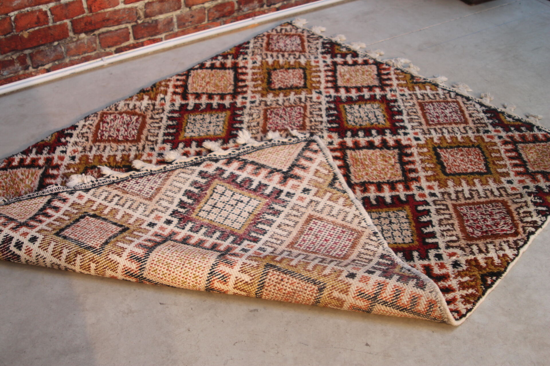 Wool rug 200x150cm