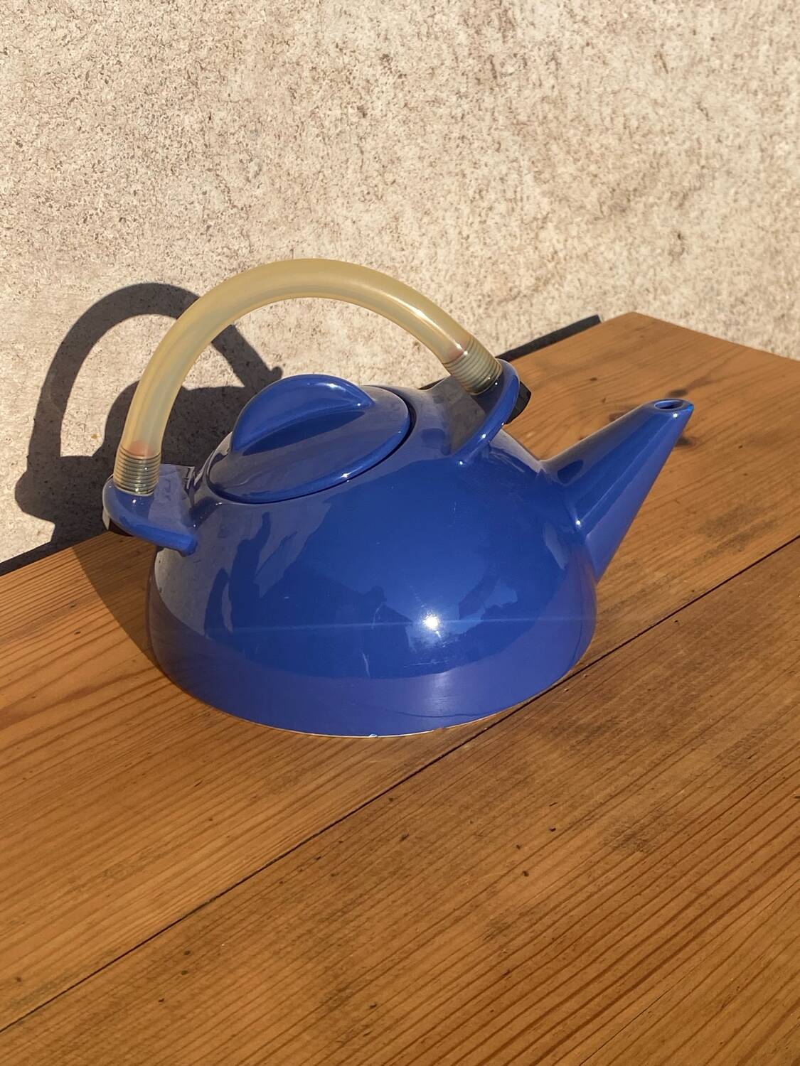 AXIS Blue Teapot Laurence Dumaine