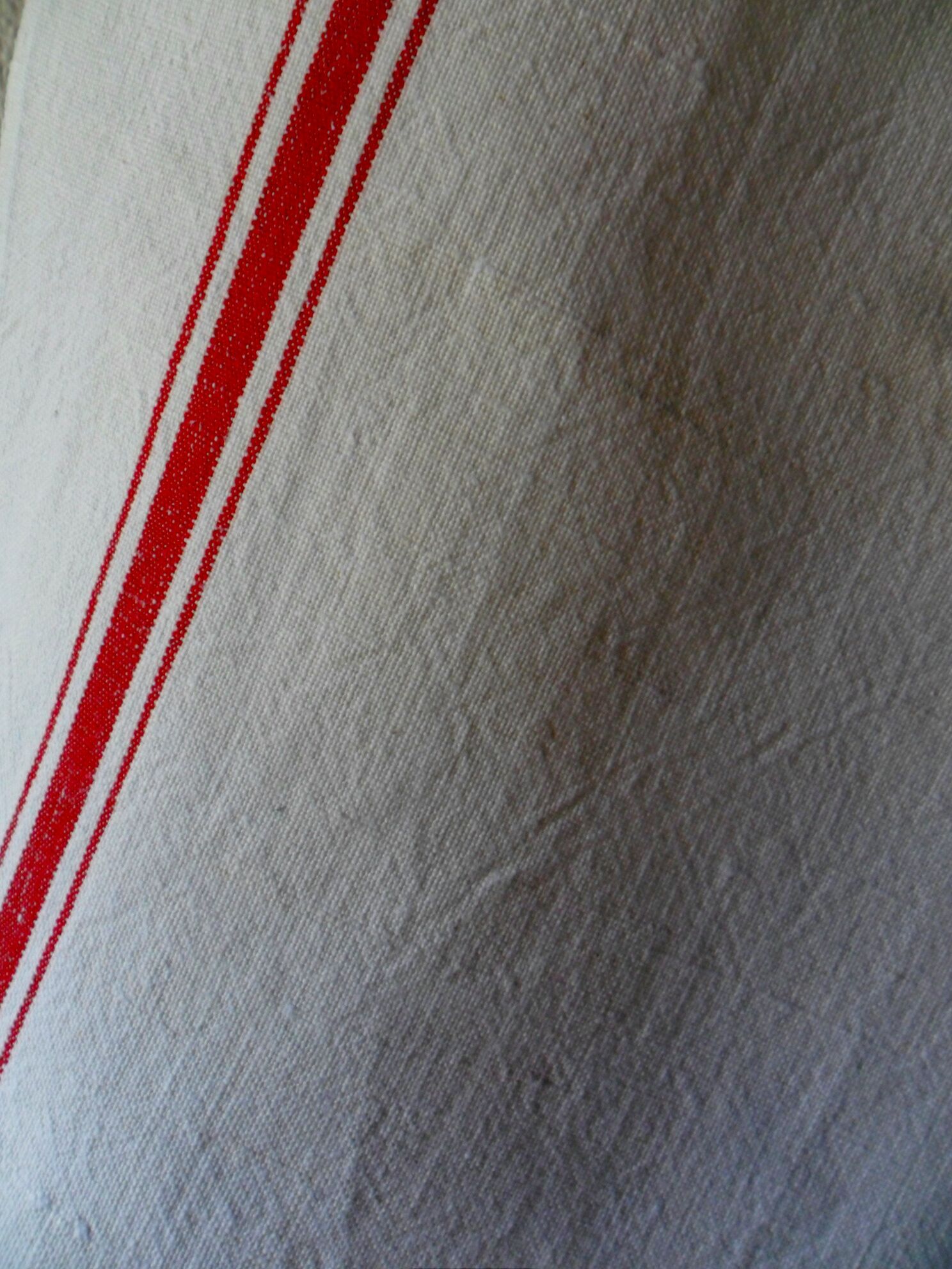 Set of 4 old embroidered tea towels in linen, monogrammed c