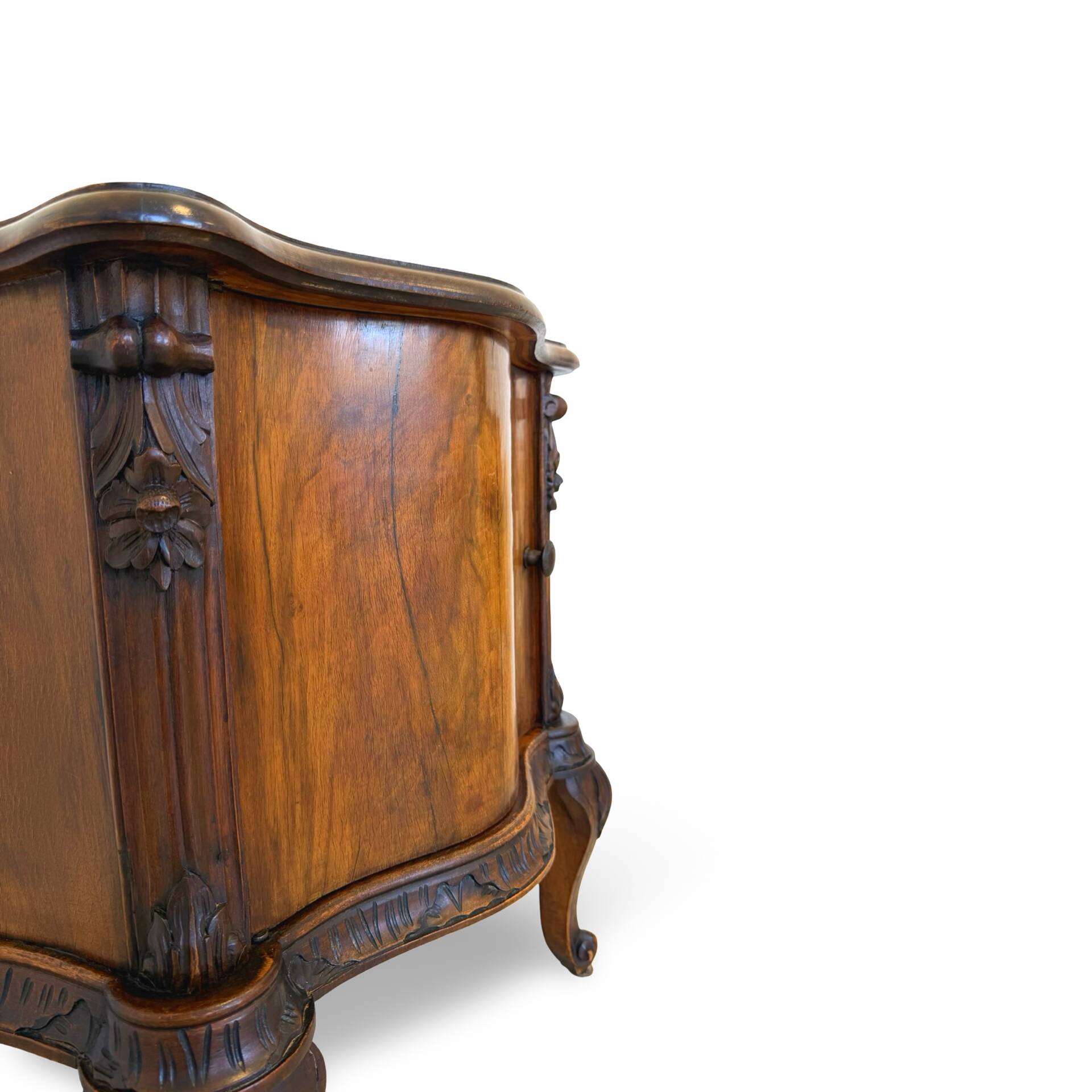 serpentine nightstands in walnut Art Deco