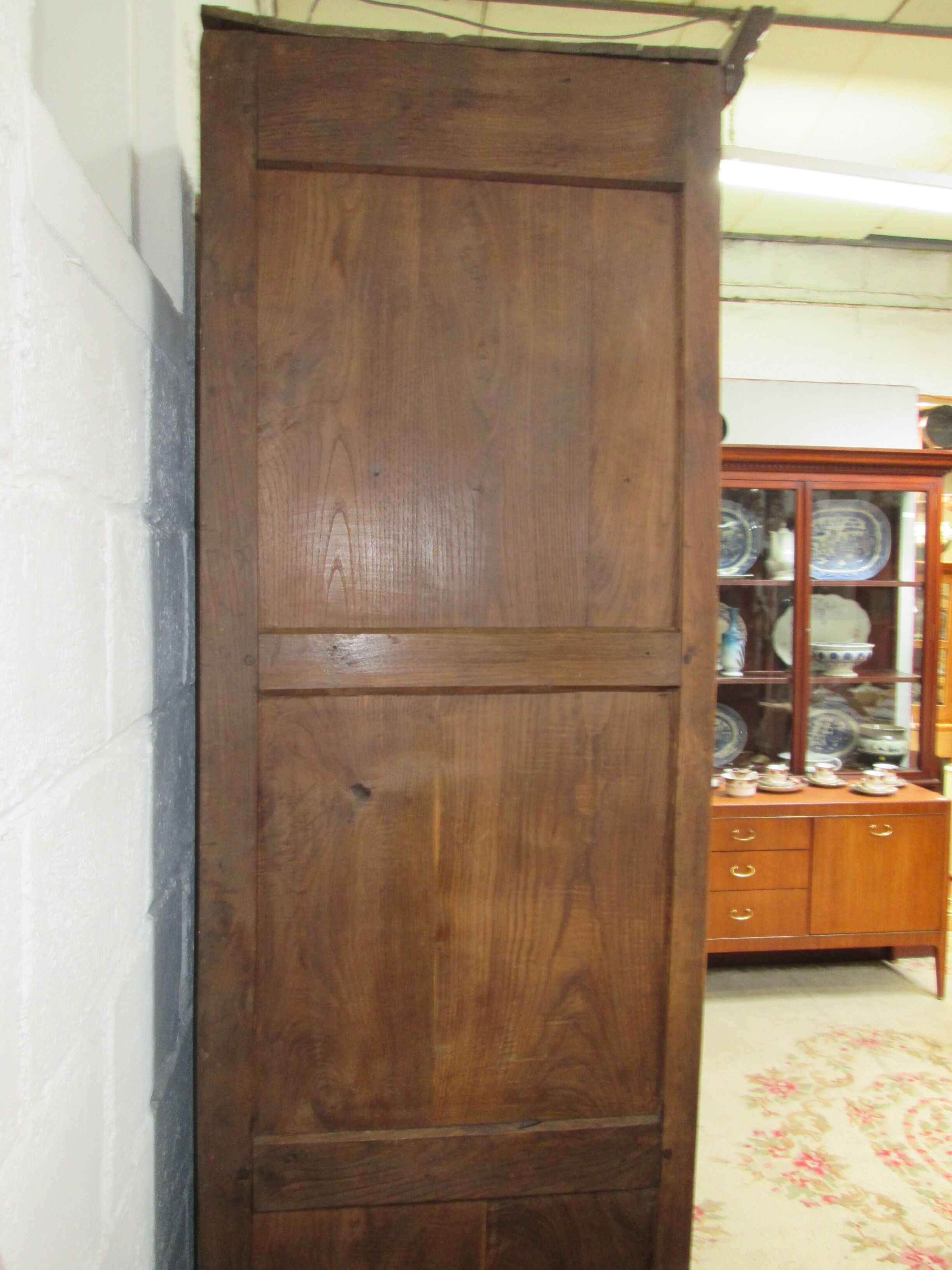 Chataignier library cabinet