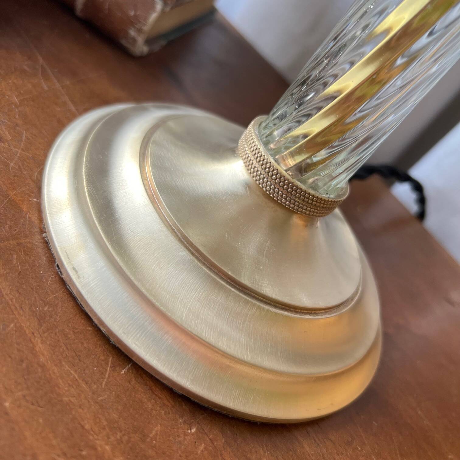 English lamp in brass and altuglass