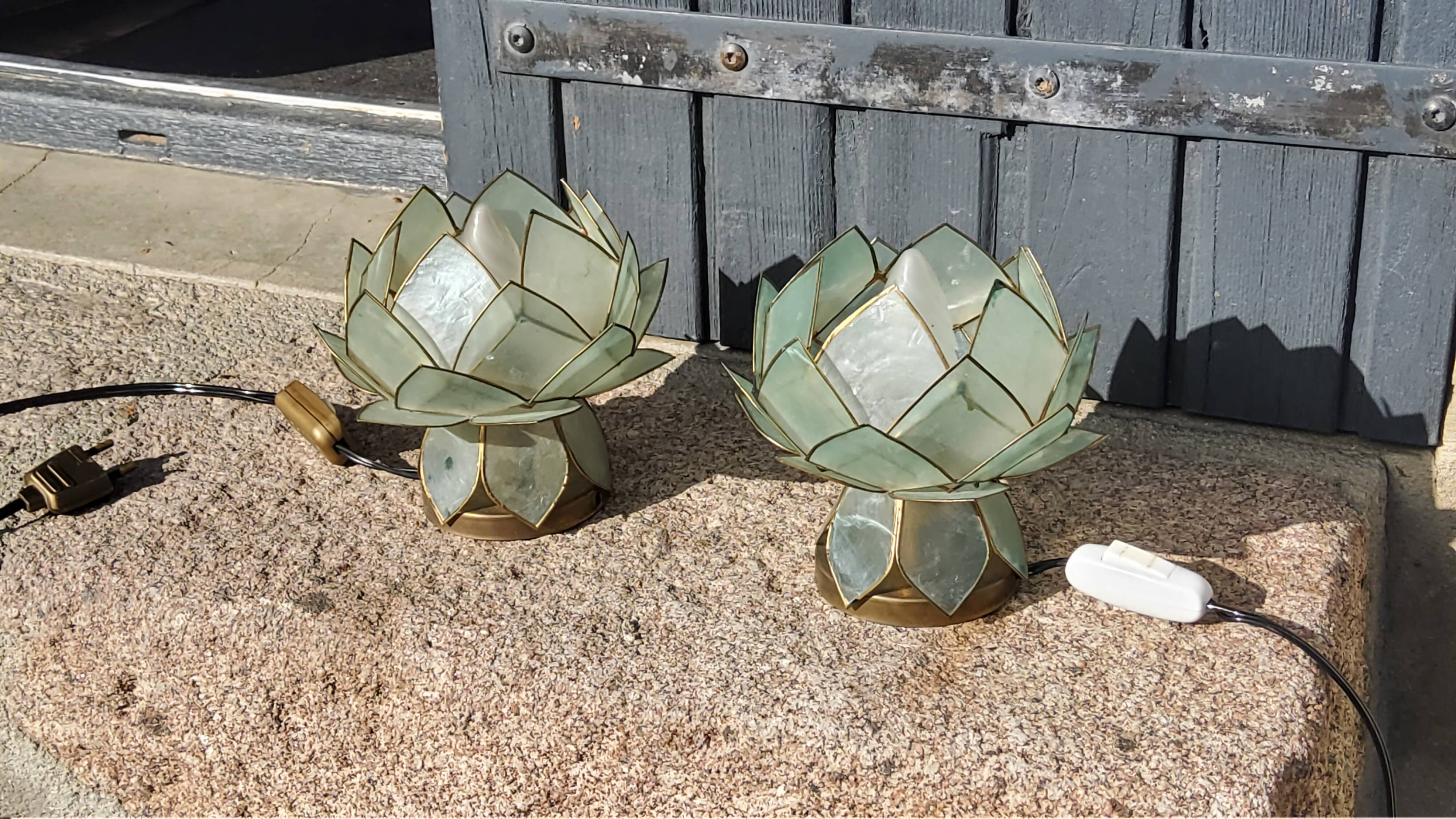 Pair of designer table lamps in turquoise blue green capiz mother-of-pearl from the 70s