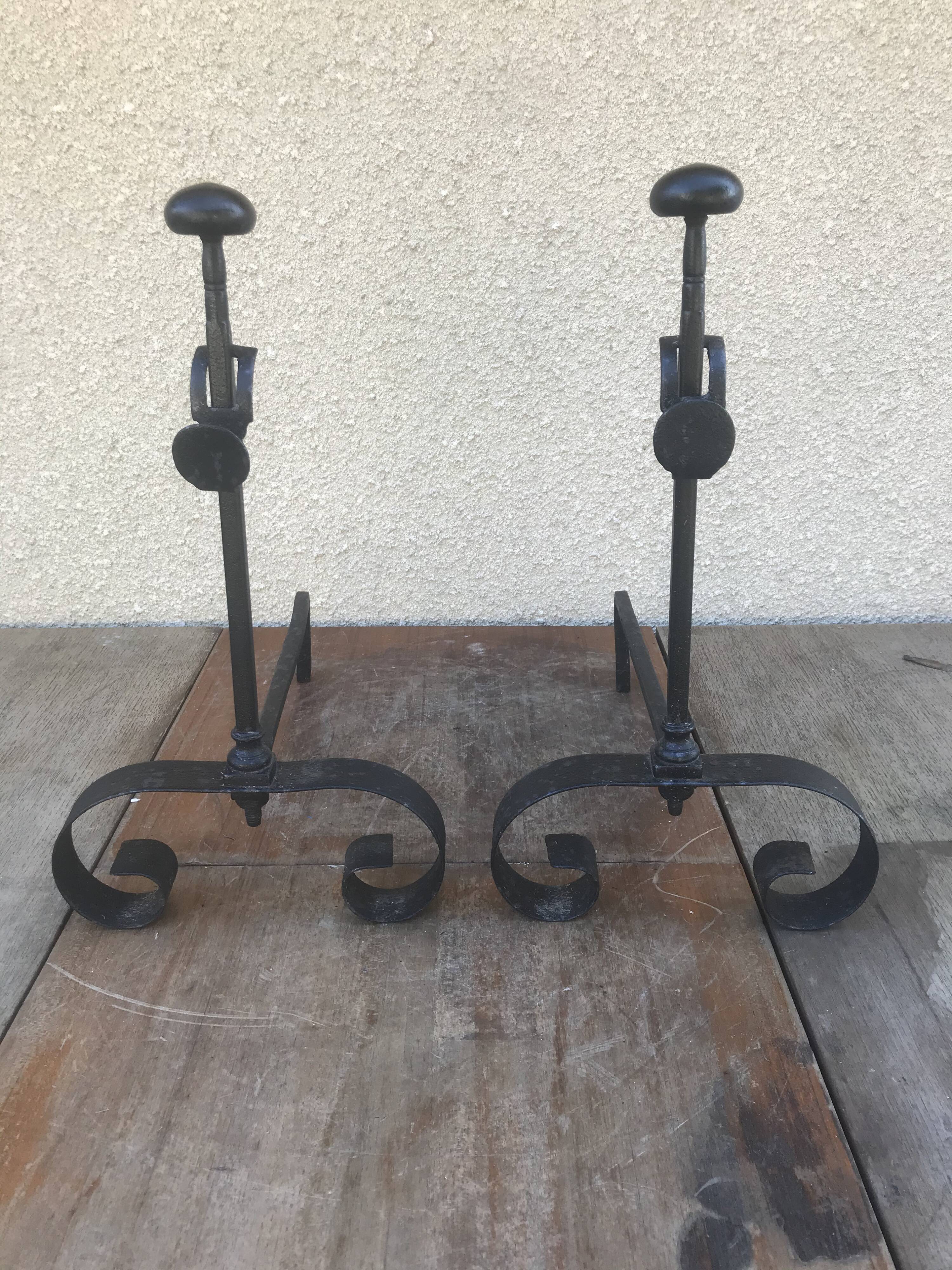 Former Pair De Landiers A Cremailier Fer Forged Cintré - Vintage Brooch Door