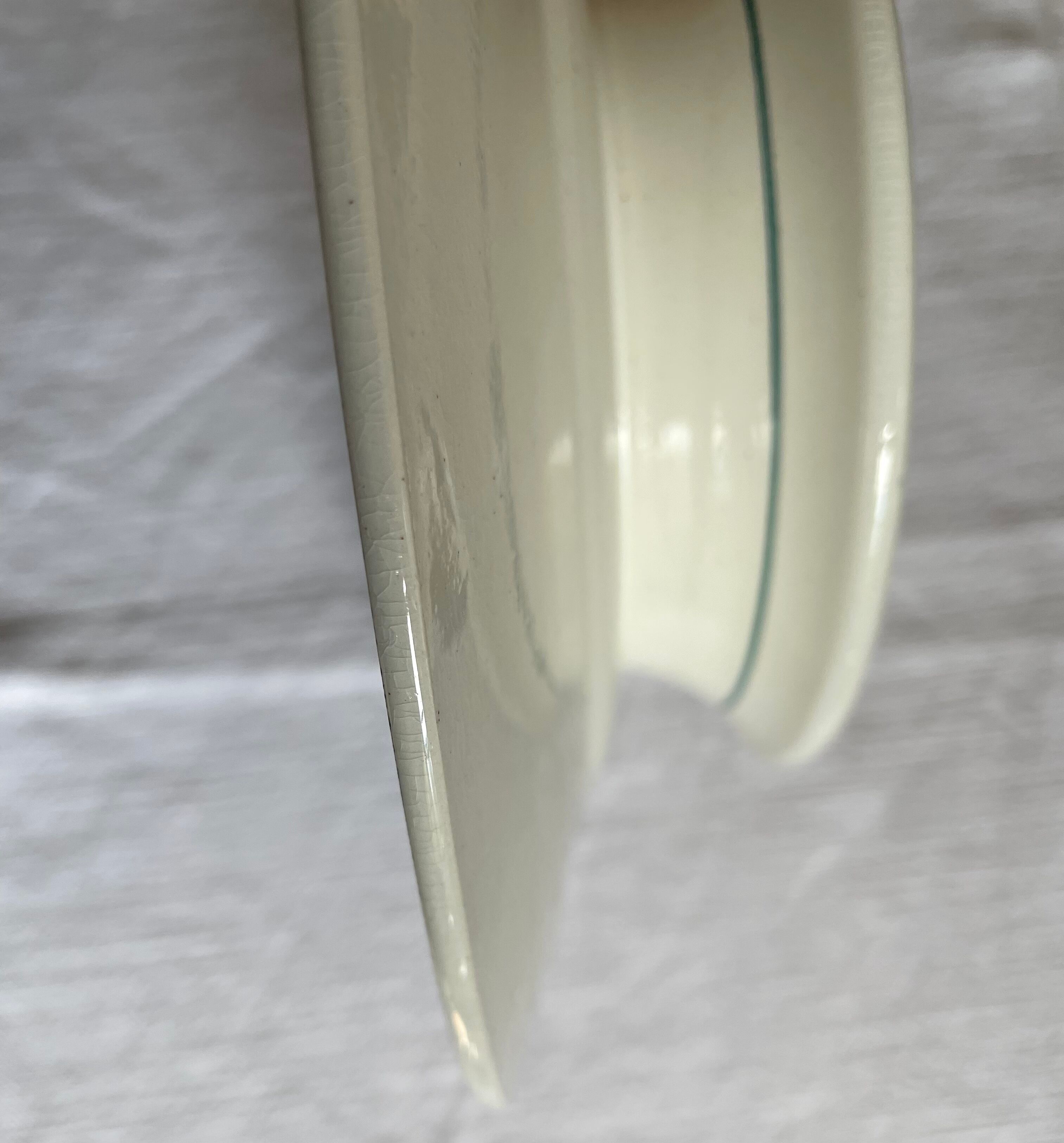 Plate on pedestal Saint-Amand