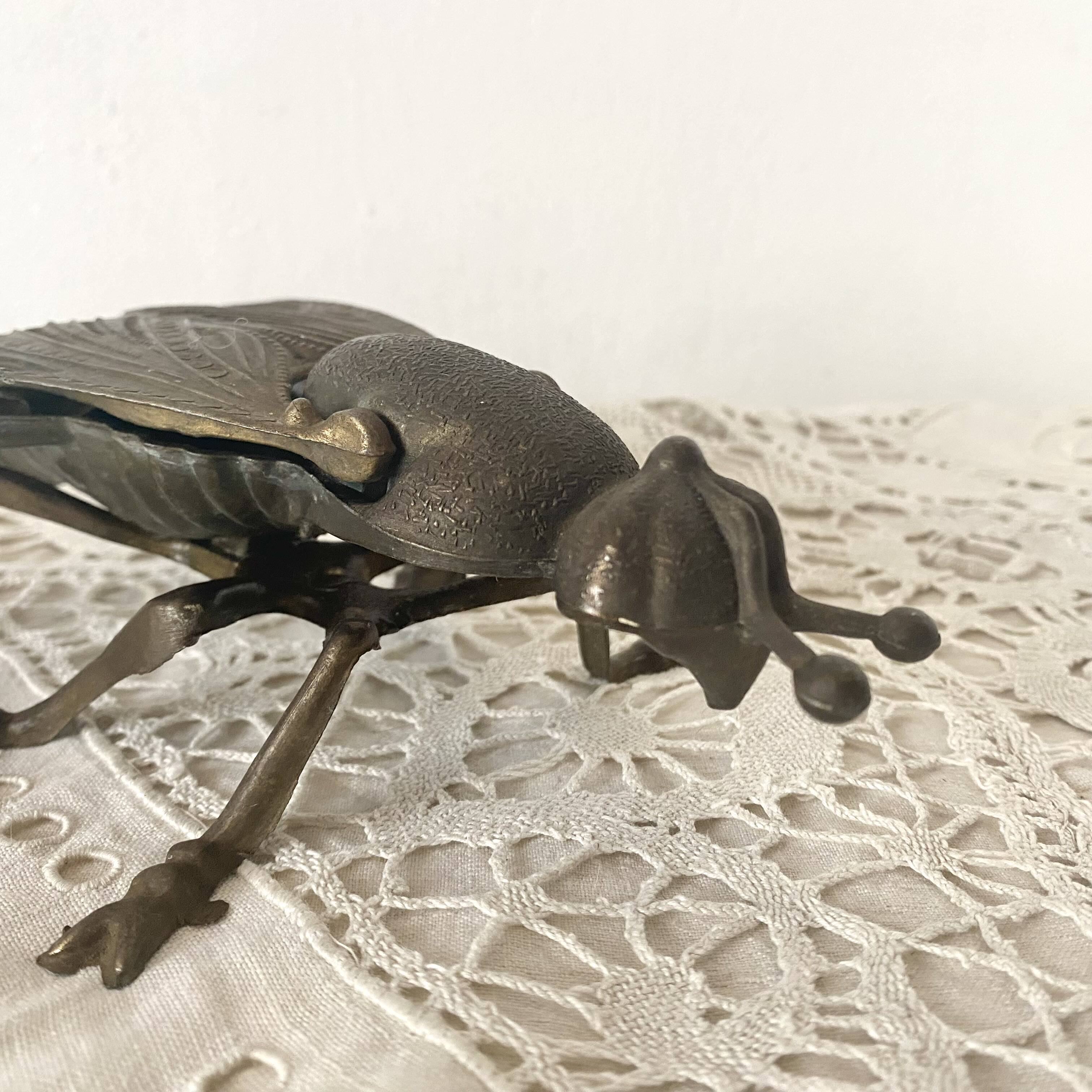 2 cendriers insectes mouches en métal années 50-60