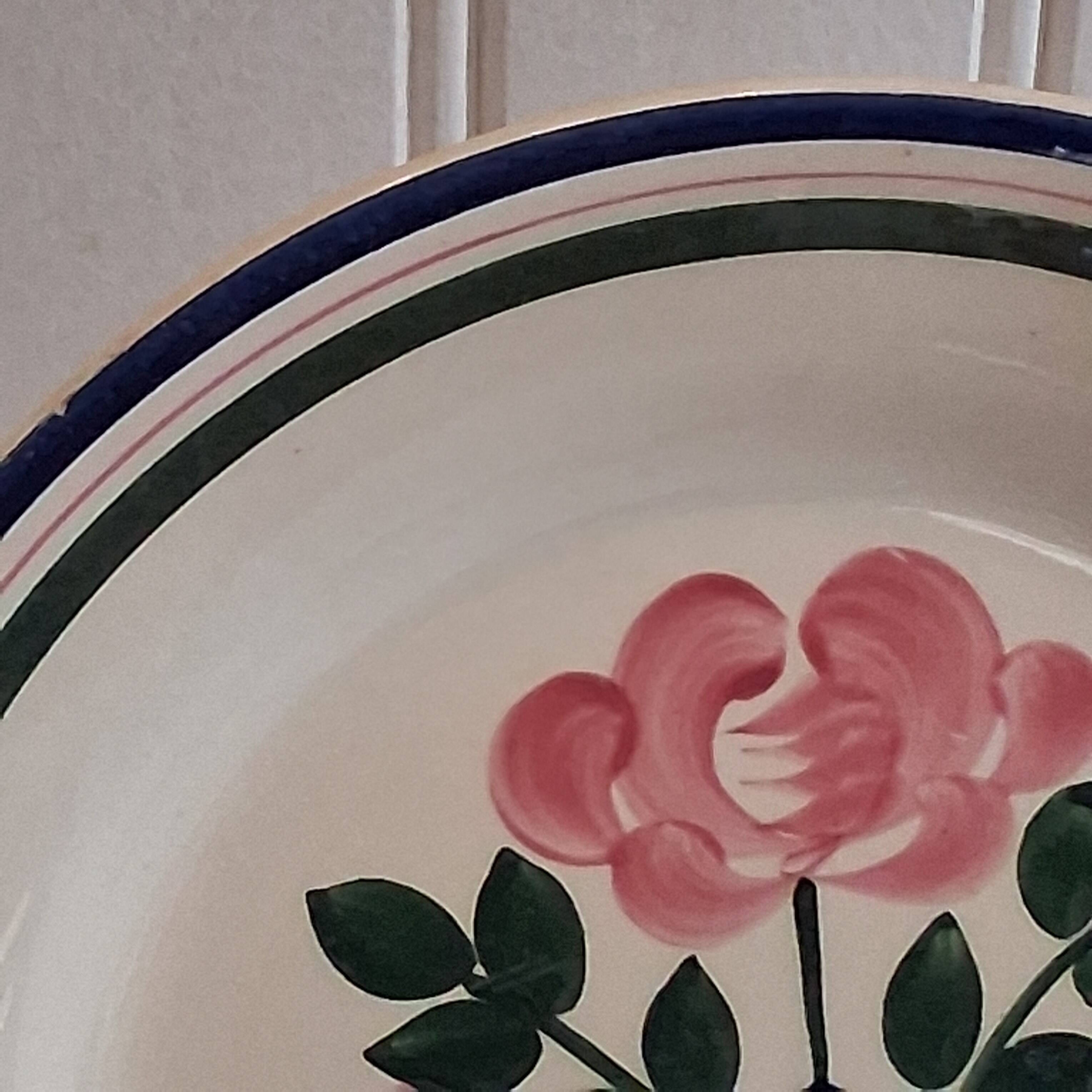 HBCM porcelain plate "Mulhouse" in very good condition.