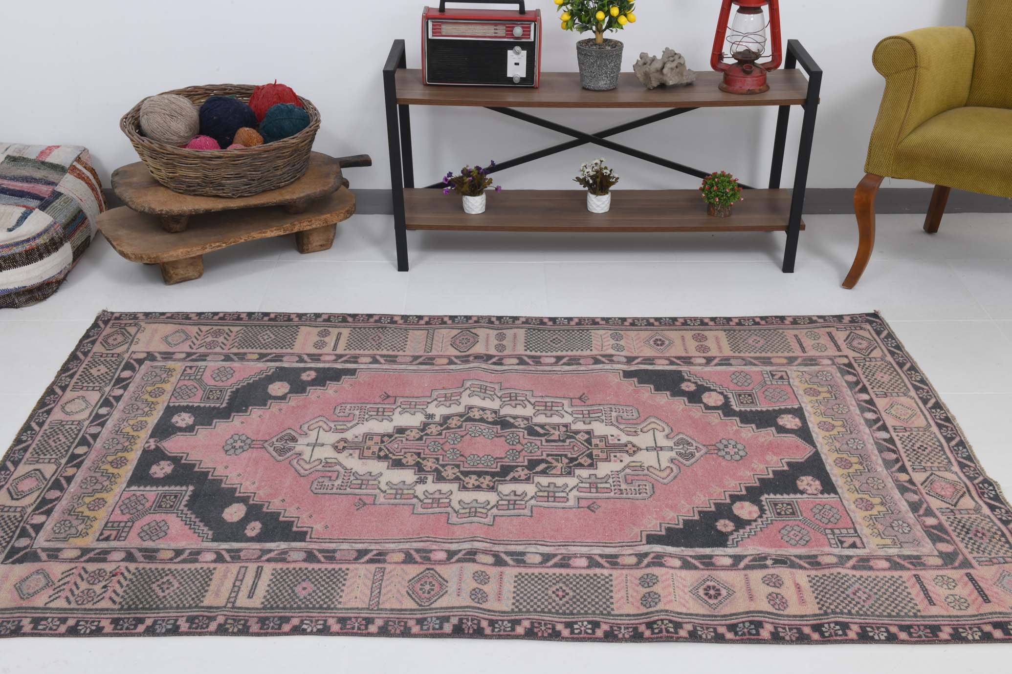 4x7 Pink & Navy Blue Classic Vintage Rug, 134x216Cm