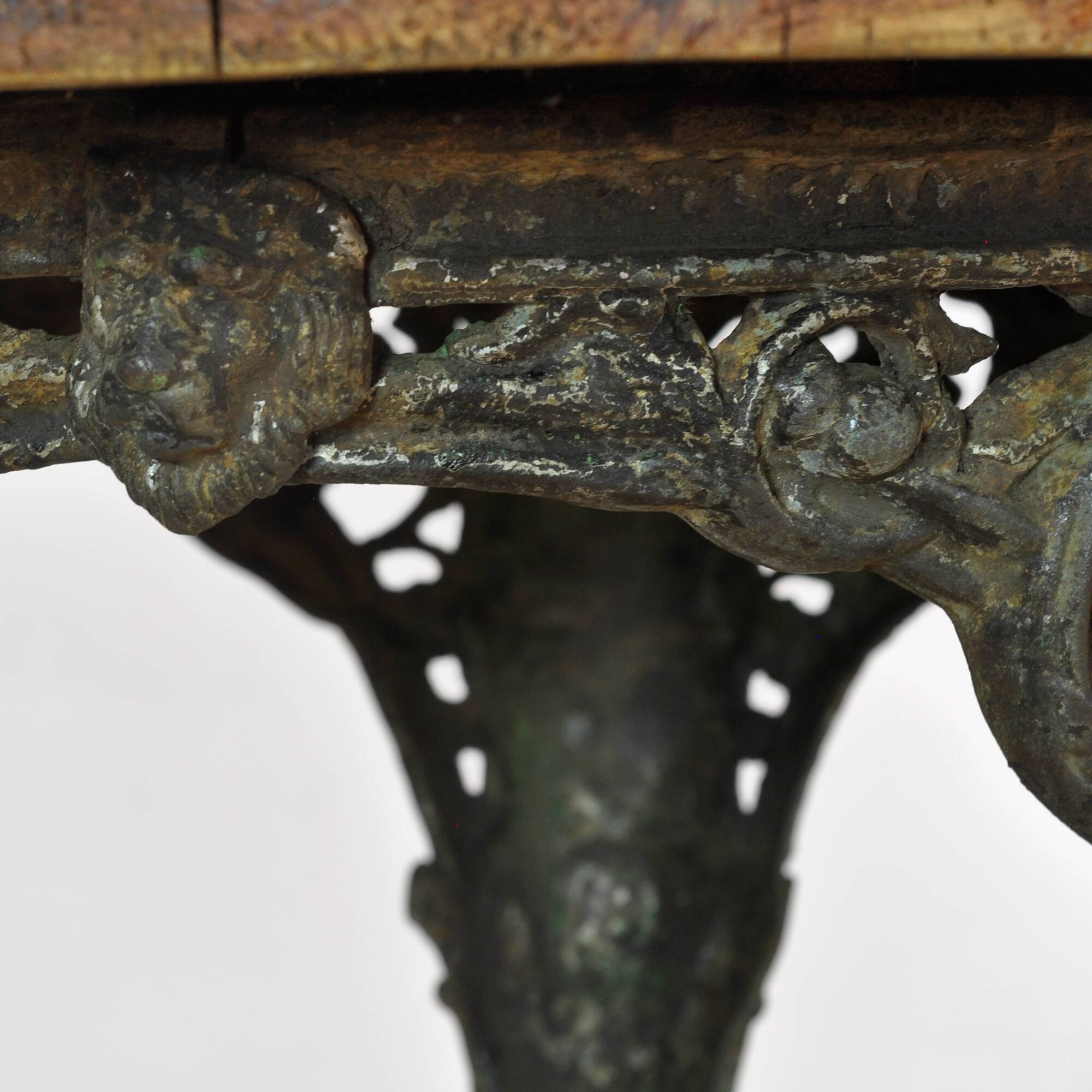 Cast iron garden table with pine top