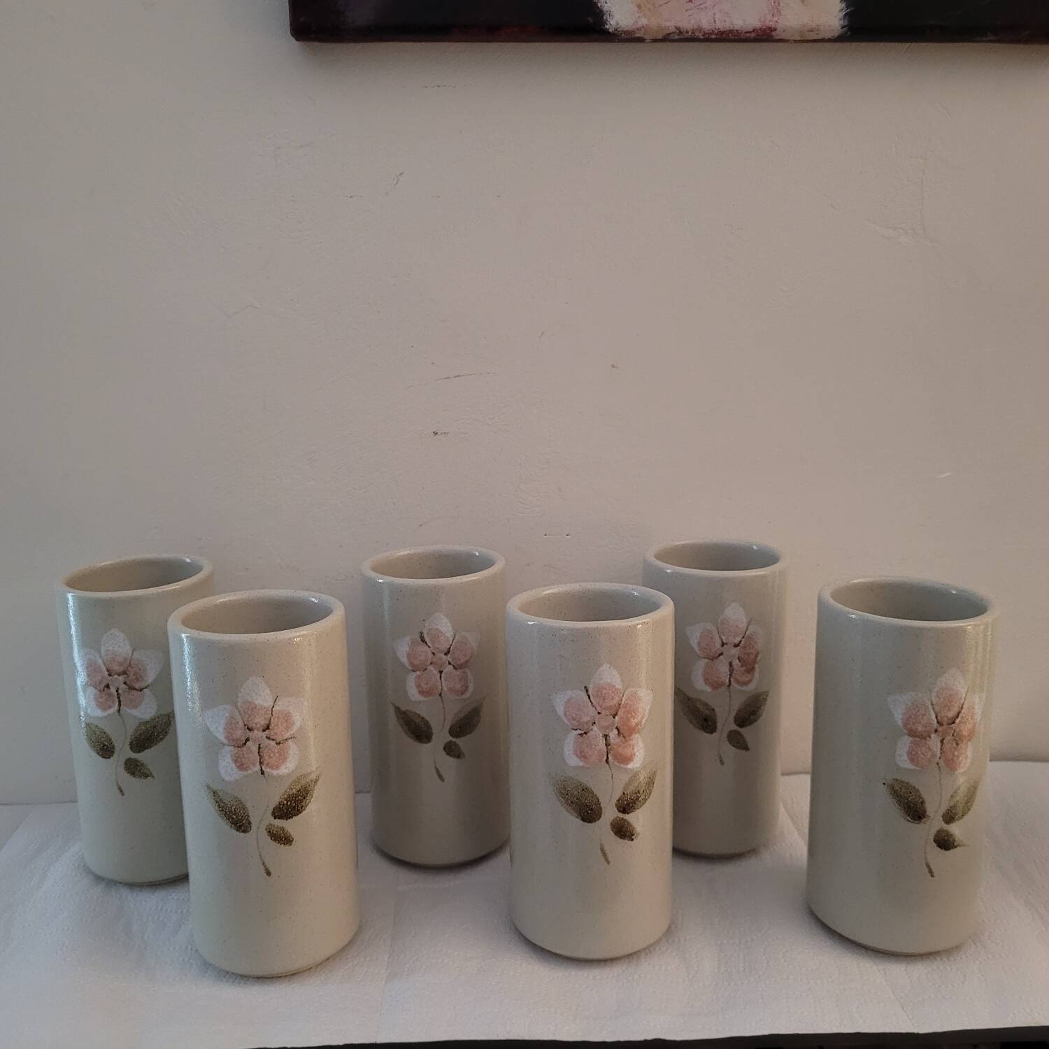 Set of 6 stoneware mazagrans with relief floral decoration – 1980s