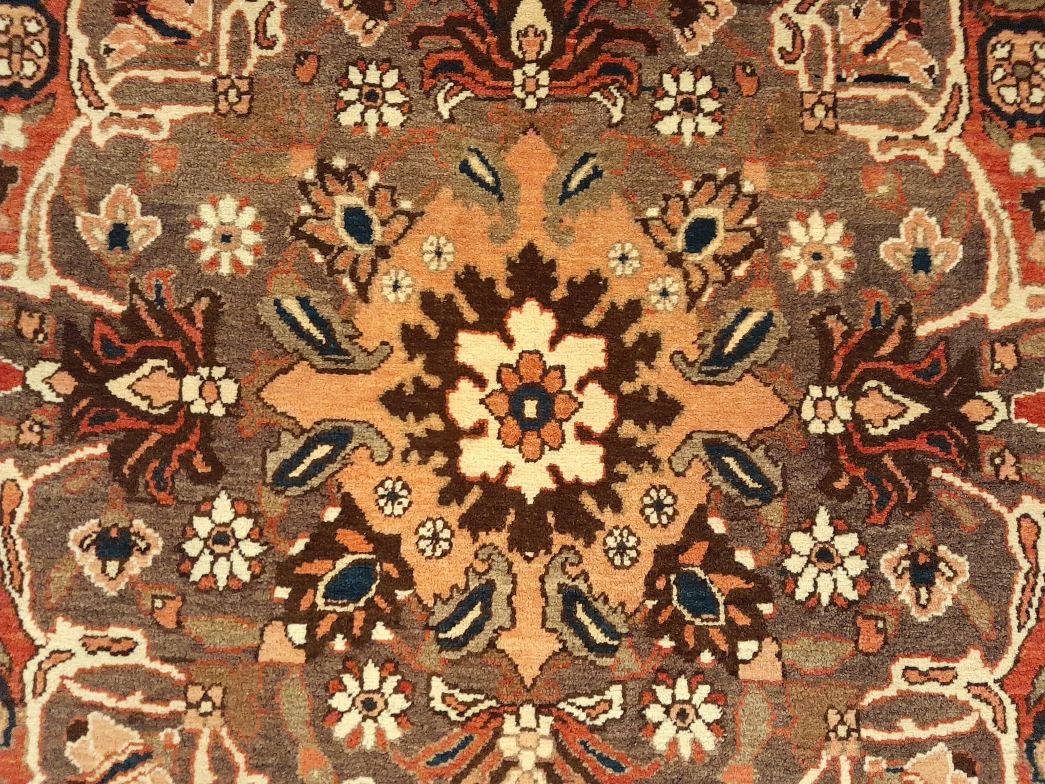 Handmade Persian Bachtiar rug 306x213