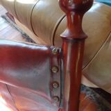 Leather folding armchair and footwork