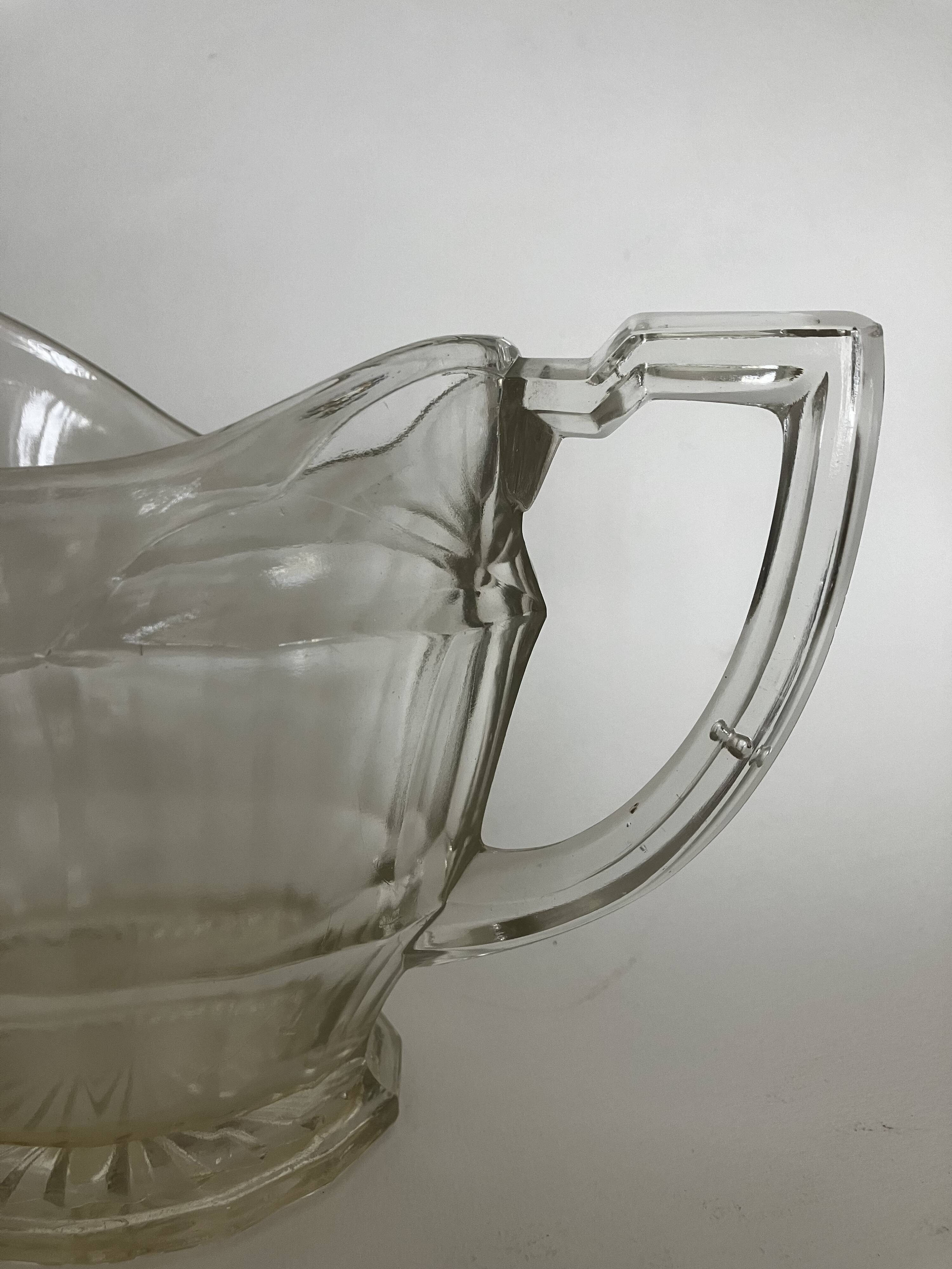 Thick glass carafe