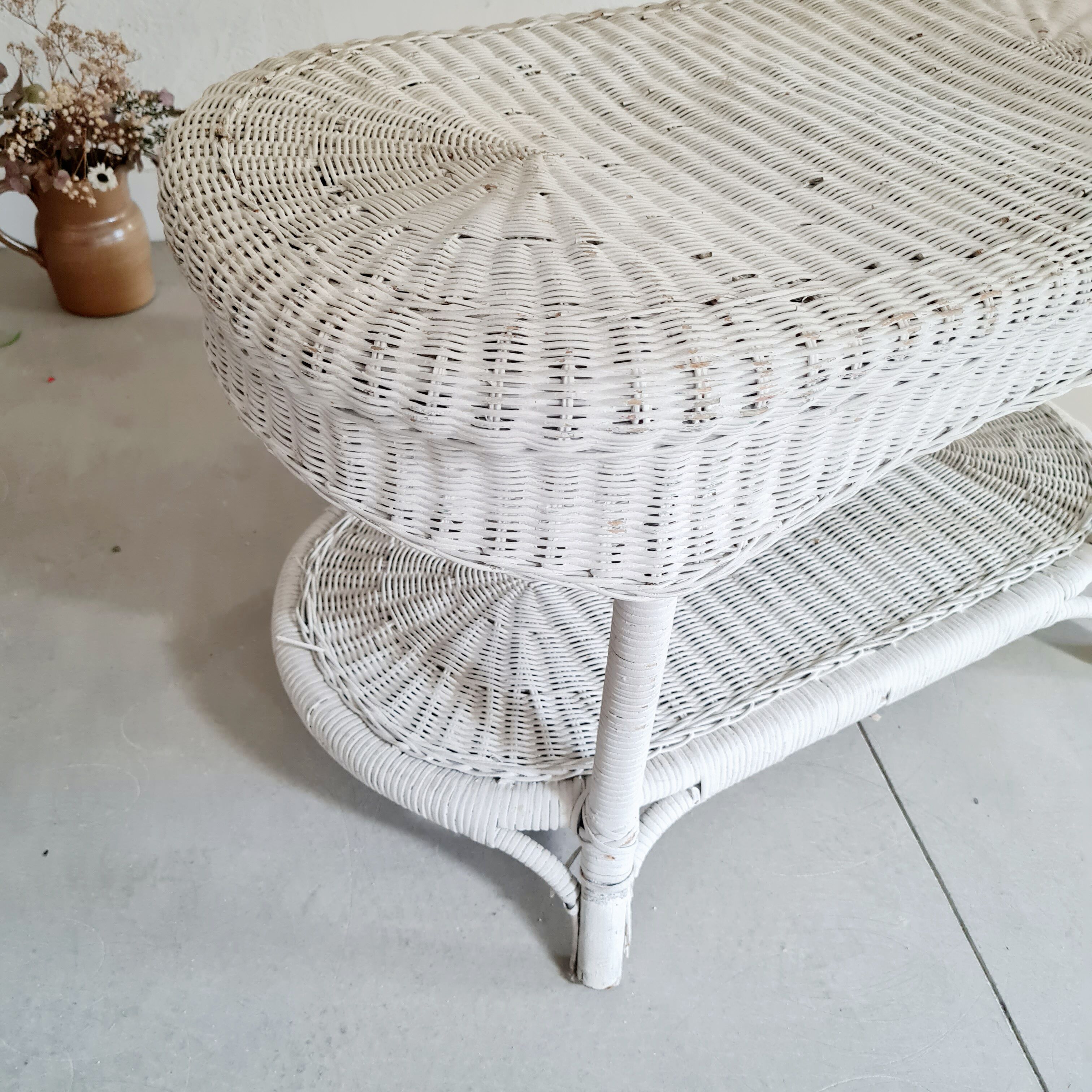 White low rattan table