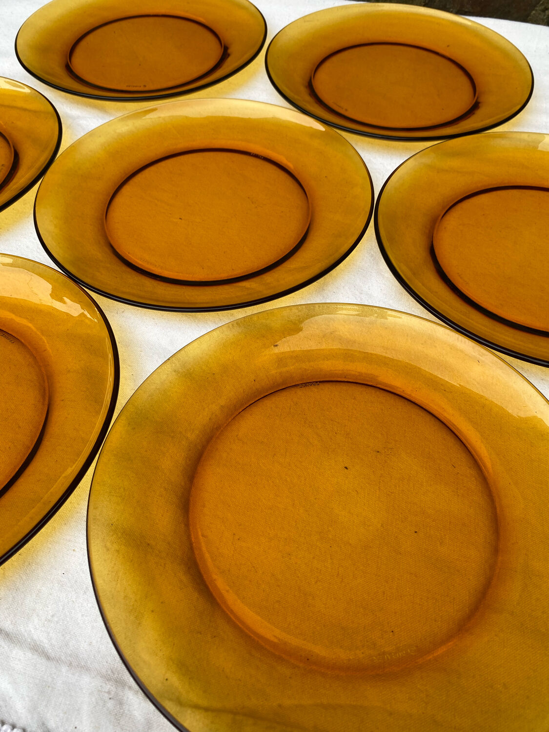 Set of 7 Duralex amber plates