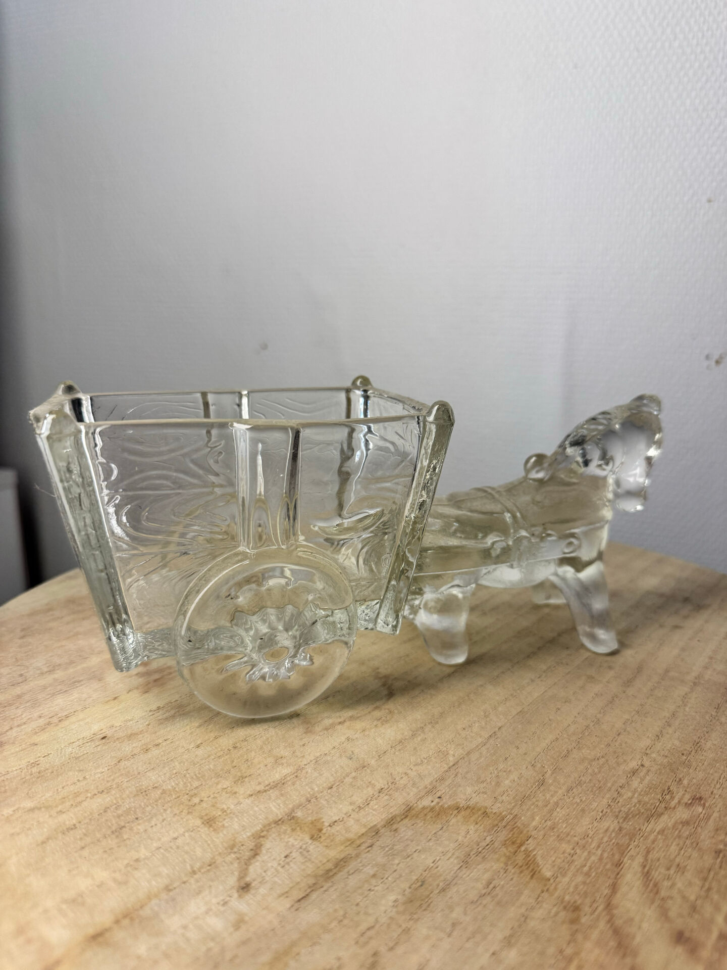 Vintage horse and cart glass trinket dish