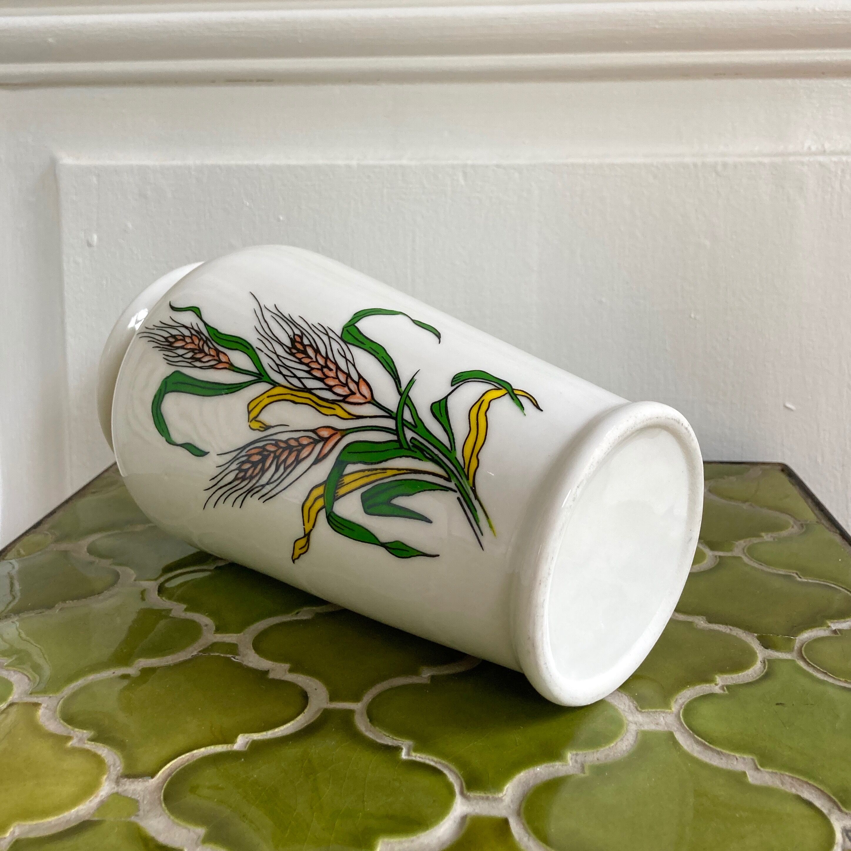 Porcelain vase botanical flowers
