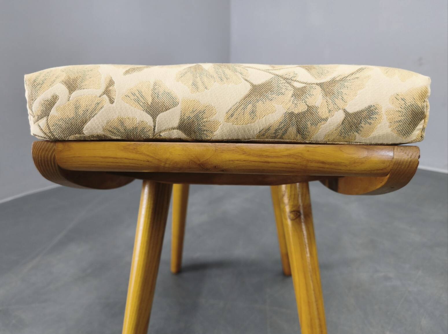Pair of Mid-Century Maple Footstools, Czechoslovakia 1960s