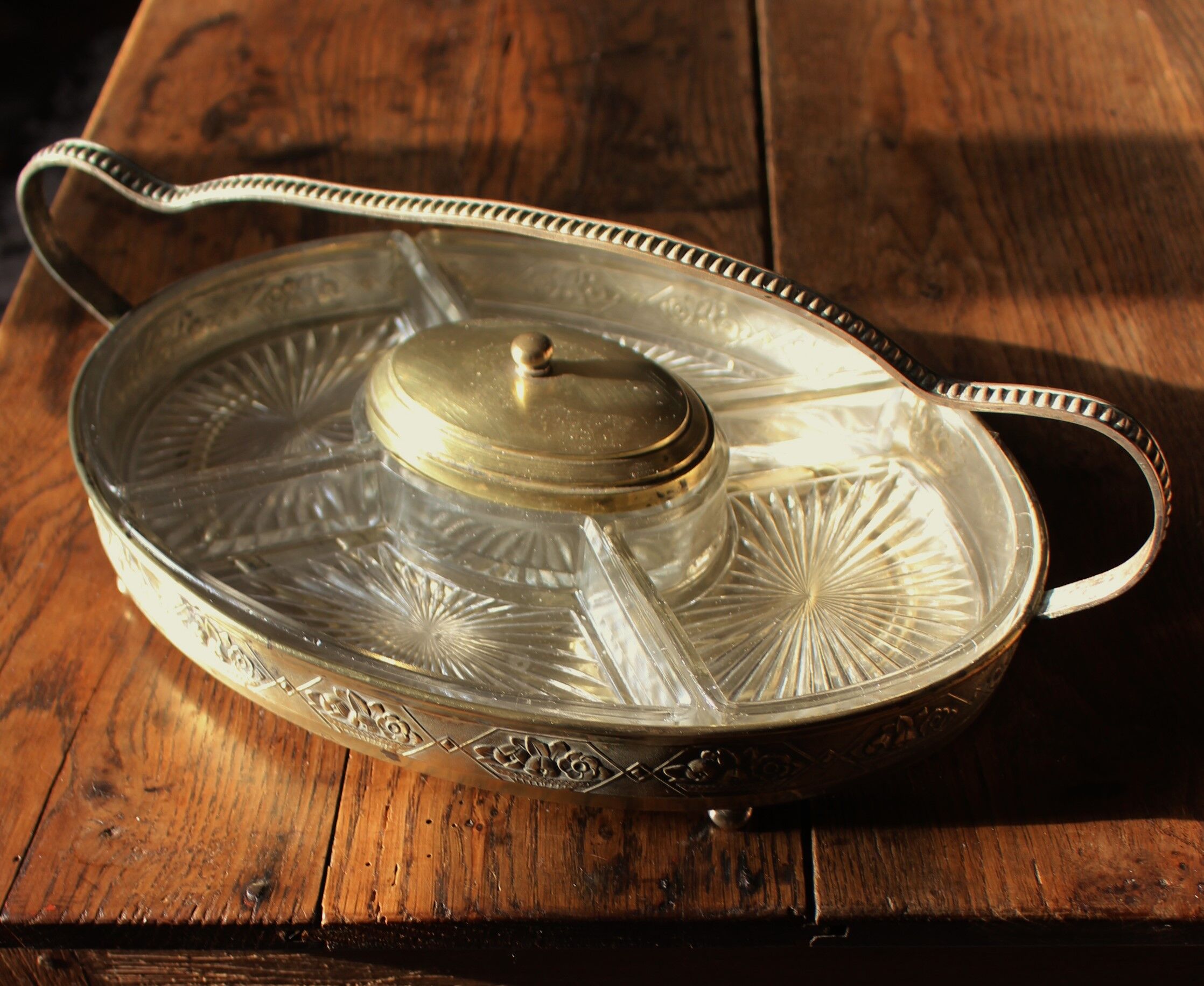 Aperitif tray golden metal brass glass compartments