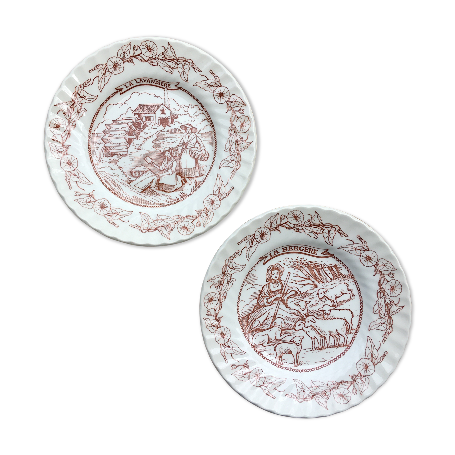 Pair of vintage dessert plates