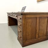 Very large old oak trading counter, XXL format
