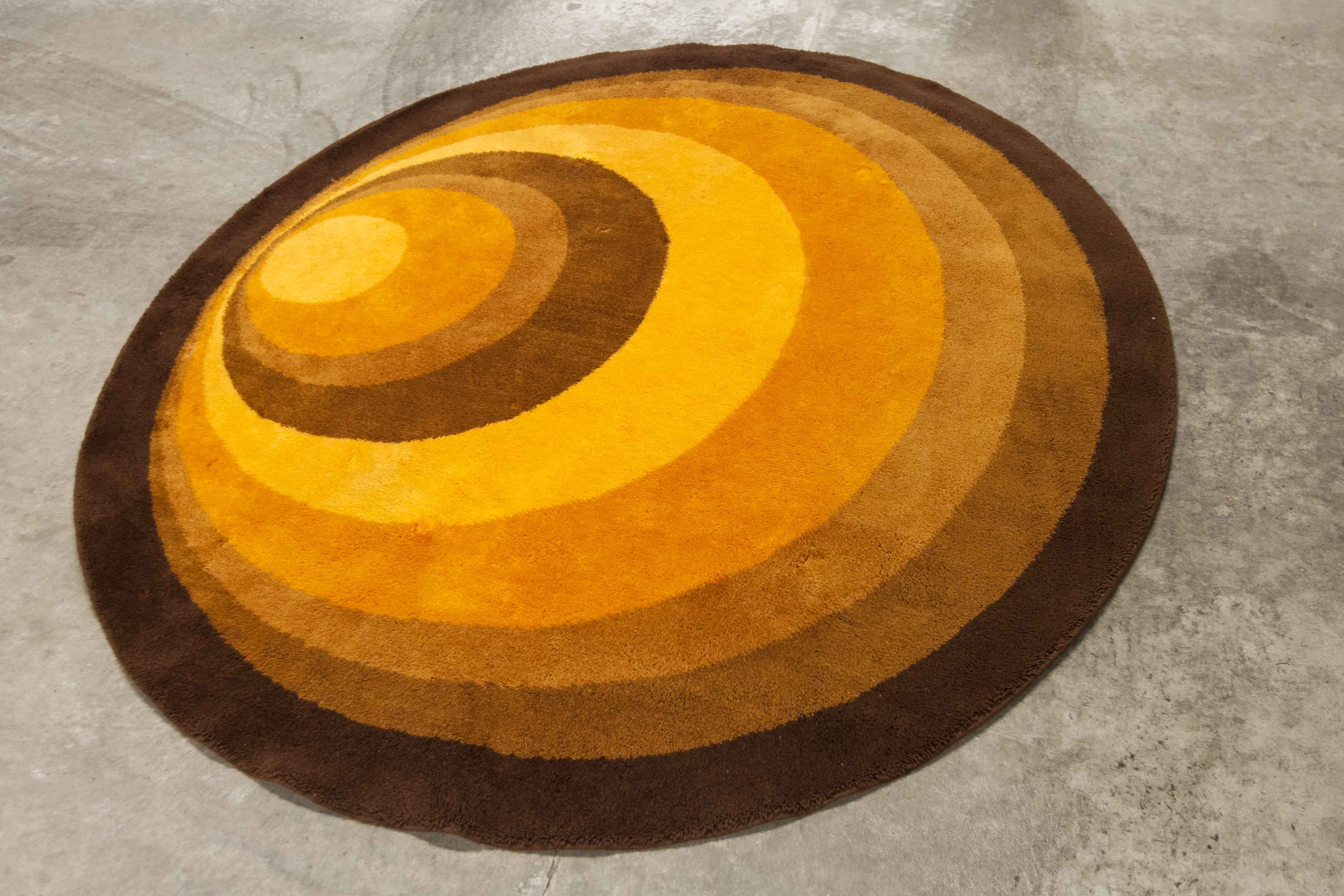 Round carpet 2m Scandinavian Schaeffler model "Atrium" synthetic from 1977