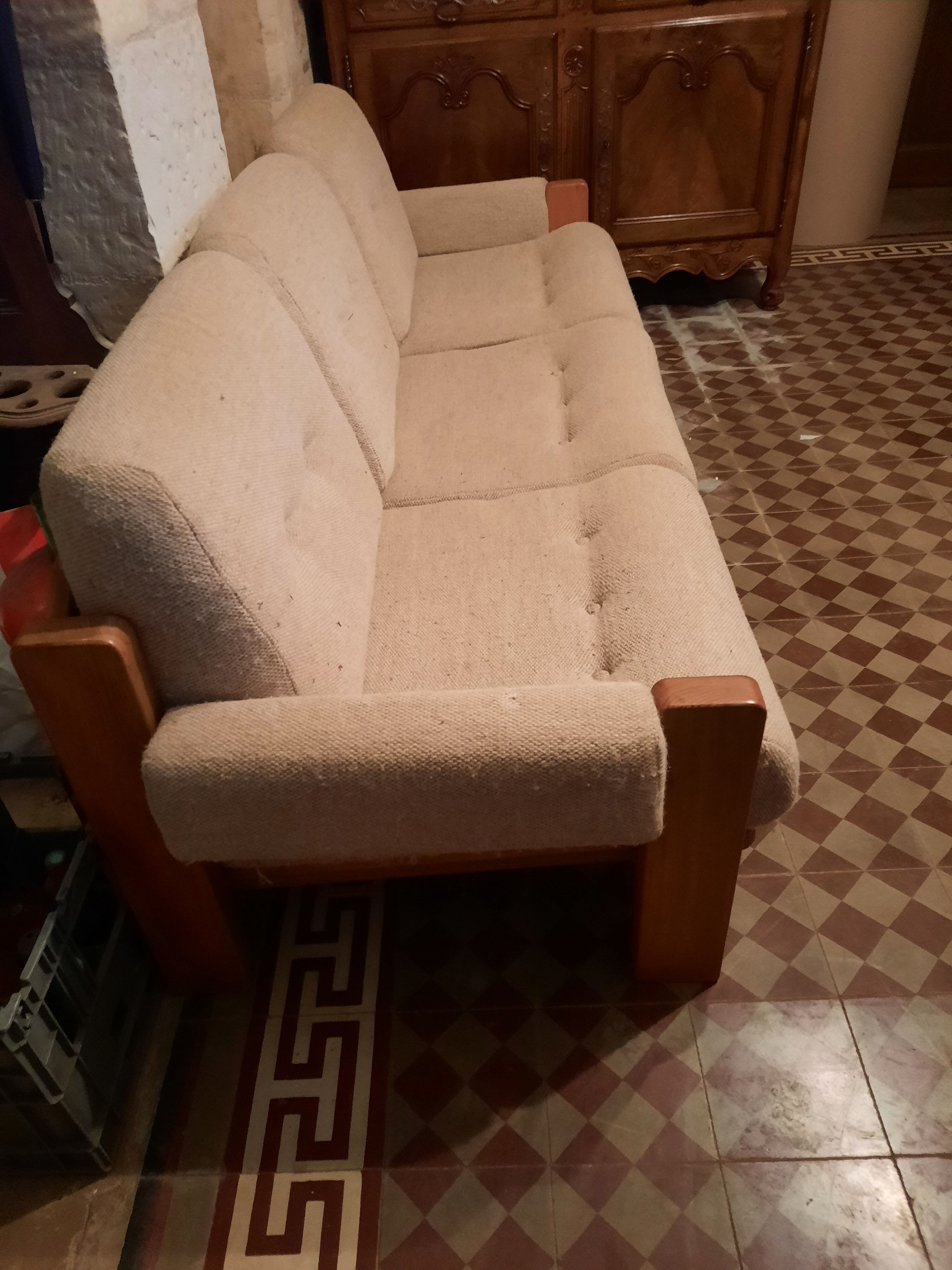 Sofa 3 place Scandinavian style