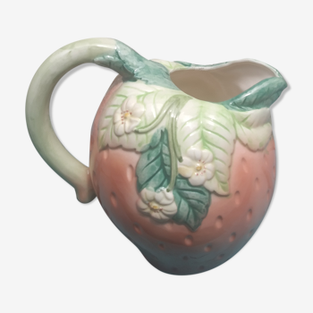 Strawberry pitcher