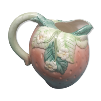 Strawberry pitcher