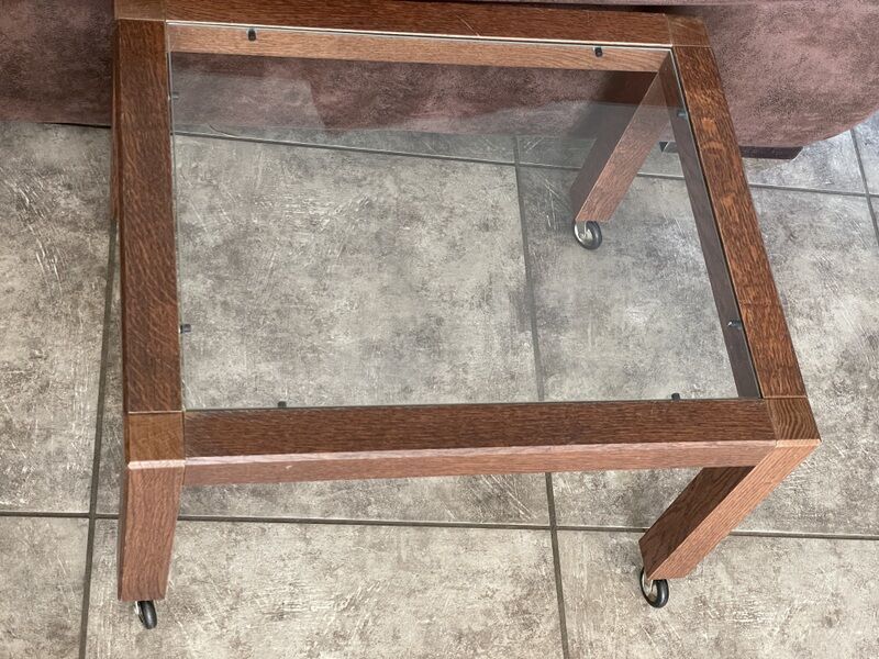 Coffee table on casters