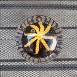 Sulfide-paper press made of glass, black & yellow, star décor.