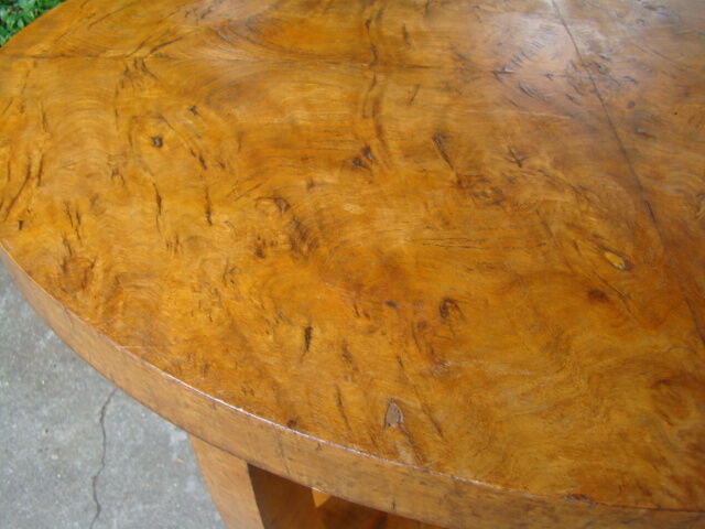 Oval coffee table Art Deco Walnut Burr