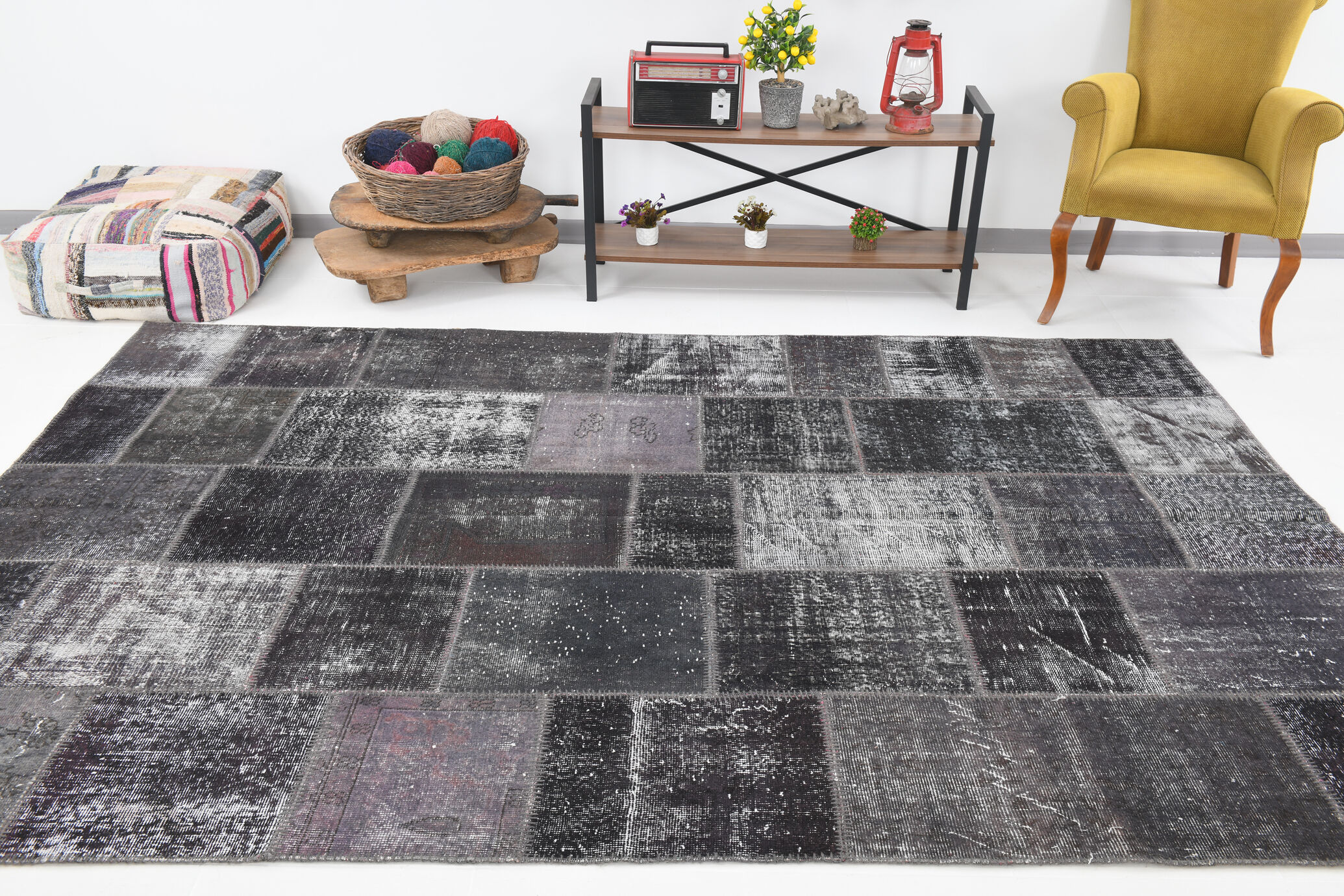 7x10 distressed black & gray vintage rug, 299x203cm