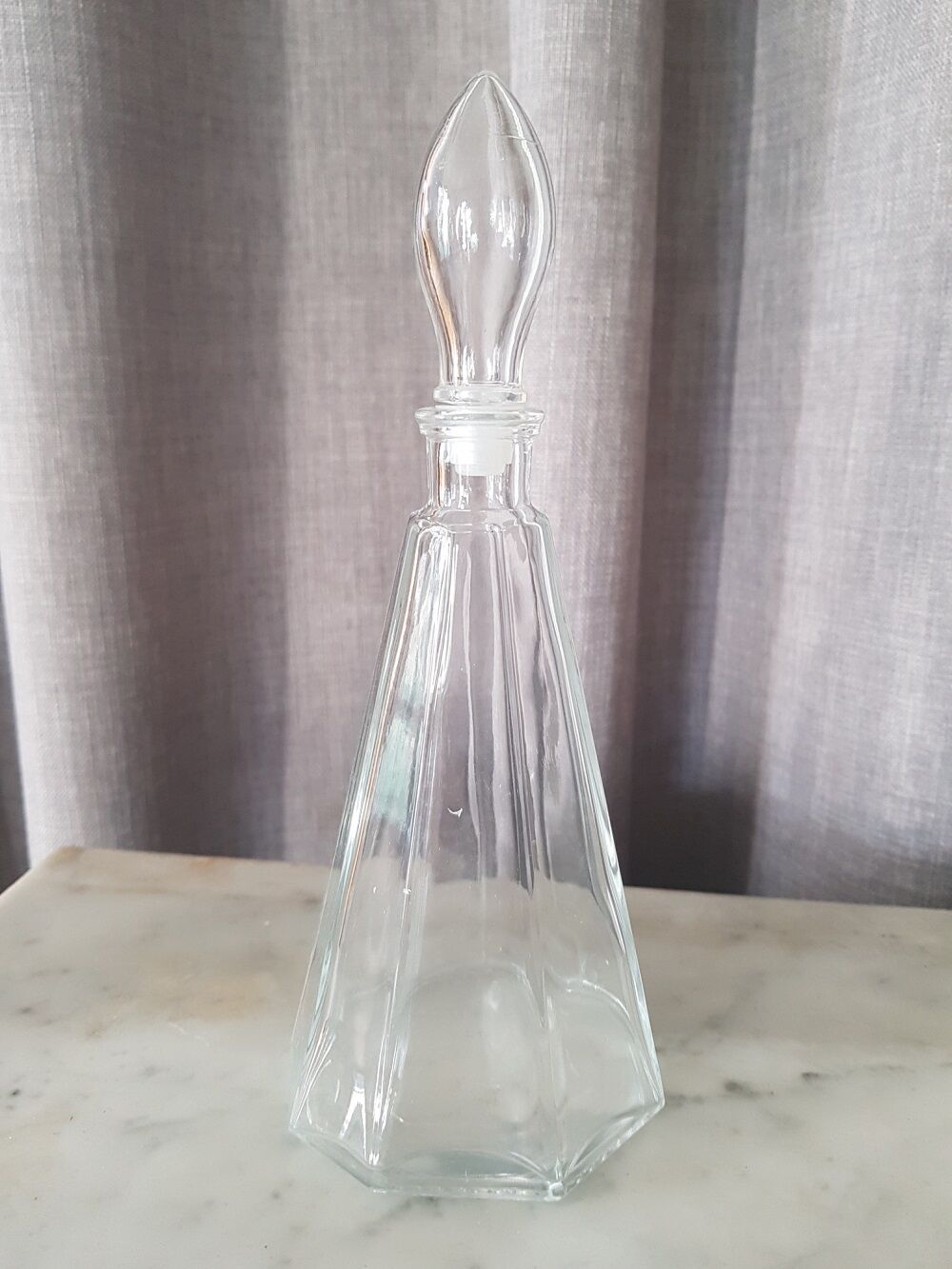 Carafe ancient art decoration glass decoration faceted decoration