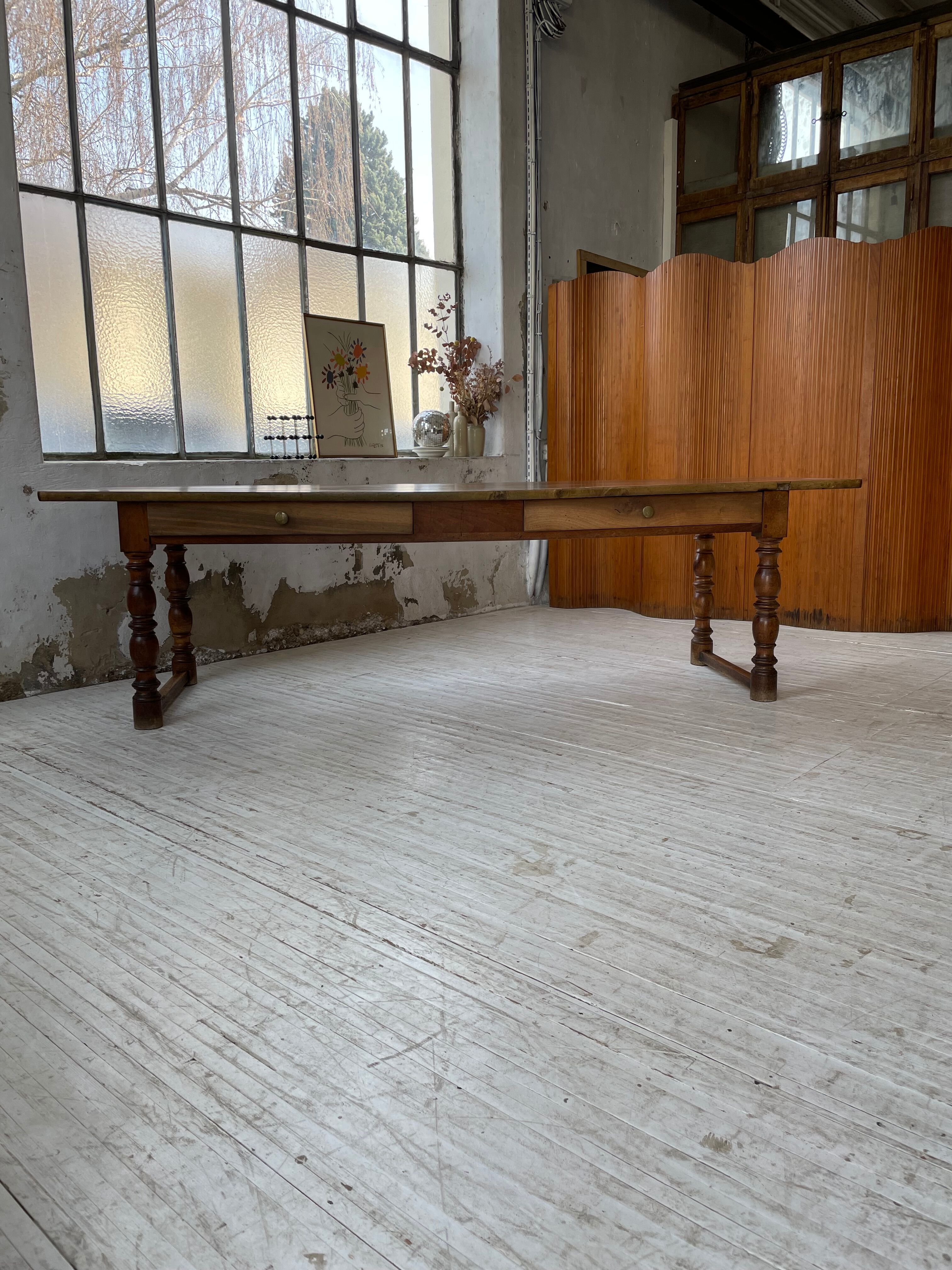 Table of draper firm walnut 260cm