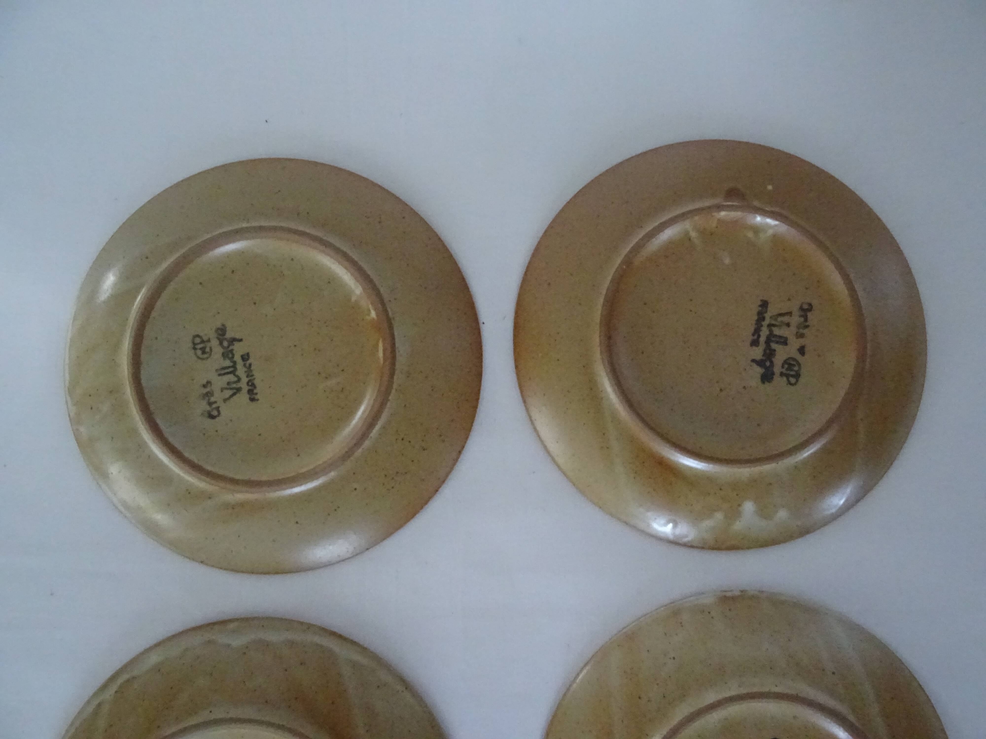 6 Plates serving 561112 sandstone village CNP