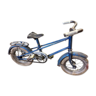 Vélo ancien pour enfant