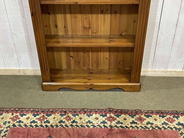 Etagère bibliothèque en sapin moderne