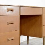 Midcentury Stag 'Concord' Desk / Dresser In Oak. Vintage / Modern / Retro / Danish Style.