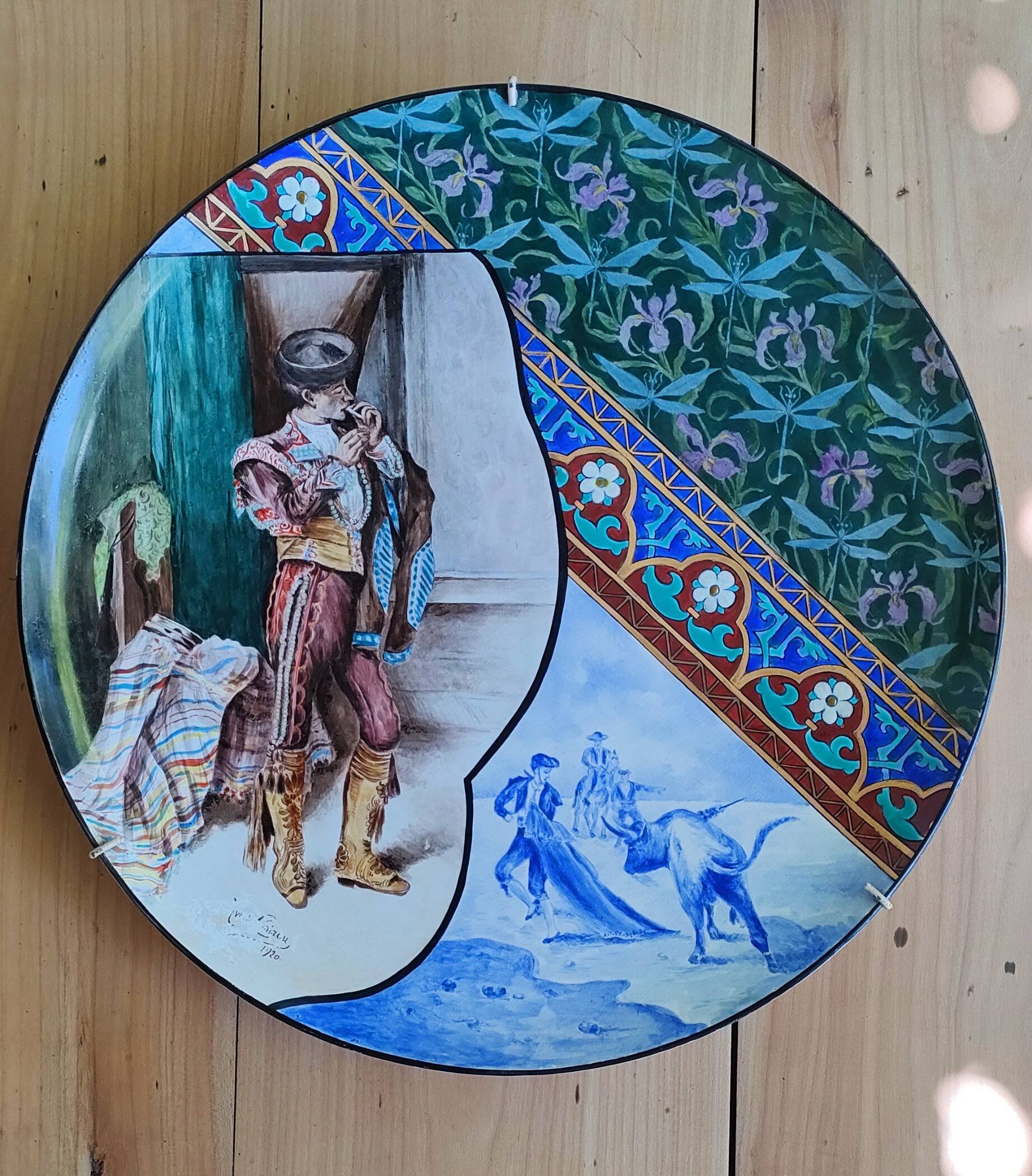 Large earthenware dish - bullfighting