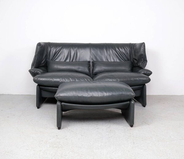 Canapé en cuir avec pouf par Vico Magistretti pour Cassina, années 1980, lot de 2