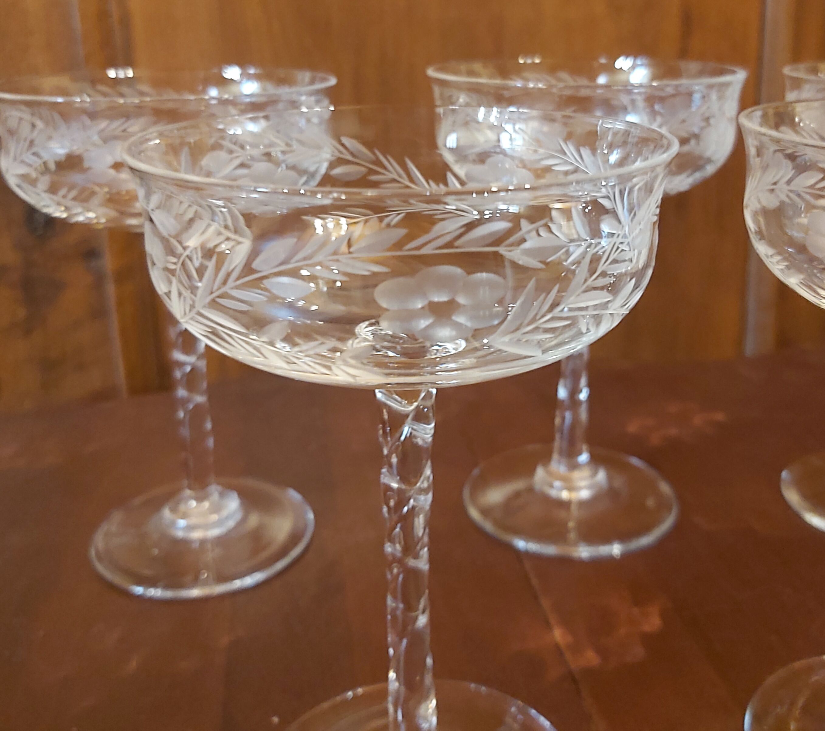 5 glasses of Champagne crystalline cut glass